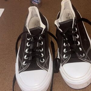 No Boundaries Brown Canvas Memory Foam Sneaker